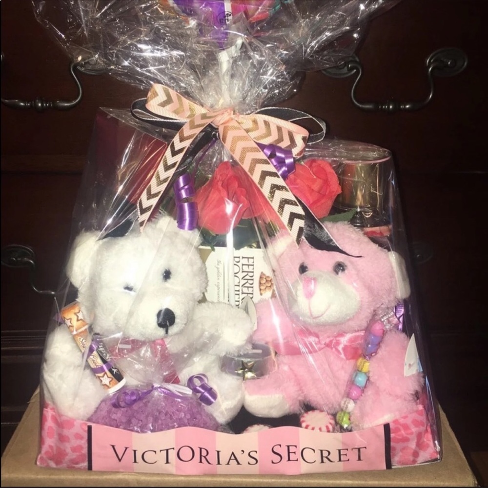 Victoria Secret Theme Valentines Day Gift Basket Set ❤️